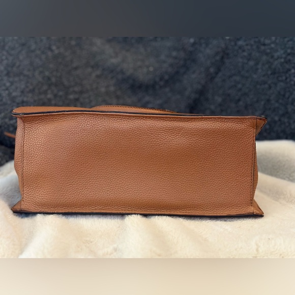 Natural leather Kate Spade handbag 😍 - Picture 4 of 6